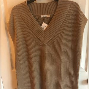 New sweater vest for you ⭐️